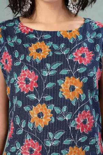 Blue floral printed cotton straight kurta for women
