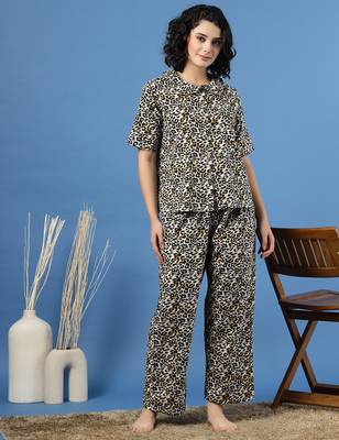 Multicolor printed cotton peter pan collar co-ord night suit for women 1