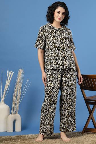 Multicolor printed cotton peter pan collar co-ord night suit for women