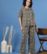 Multicolor printed cotton peter pan collar co-ord night suit for women
