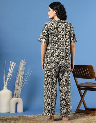 Multicolor printed cotton peter pan collar co-ord night suit for women 4