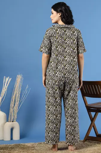 Multicolor printed cotton peter pan collar co-ord night suit for women