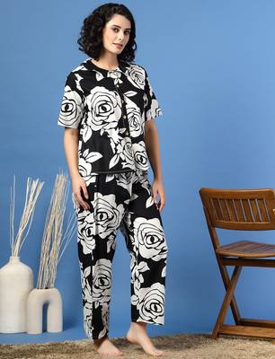 Black printed cotton peter pan collar co-ord night suit for women 3