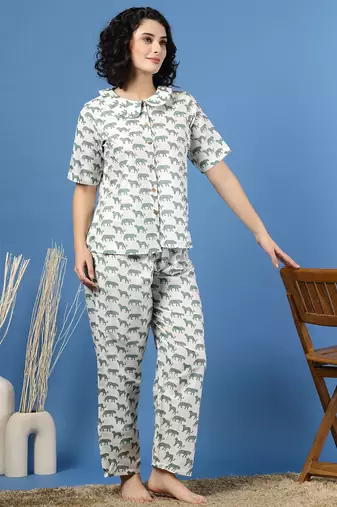 White printed cotton peter pan collar co-ord night suit for women