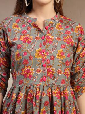 Grey floral printed cotton flared top for women 5
