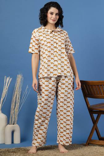 White printed cotton peter pan collar co-ord night suit for women