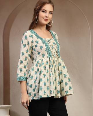 Off-white floral printed cotton flared top for women 2