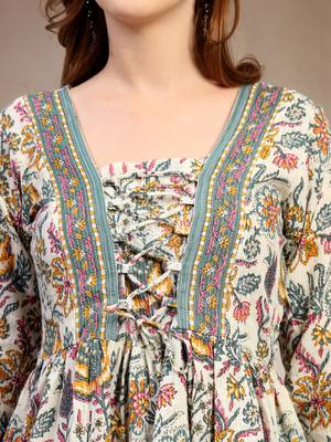 White floral printed cotton flared top for women 5