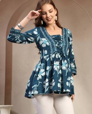 Sky-blue floral printed cotton flared top for women 2