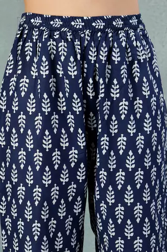 Blue printed cotton peter pan collar co-ord night suit for women