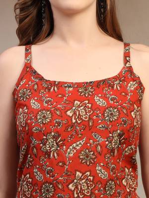 Red floral printed cotton flared top for women 5