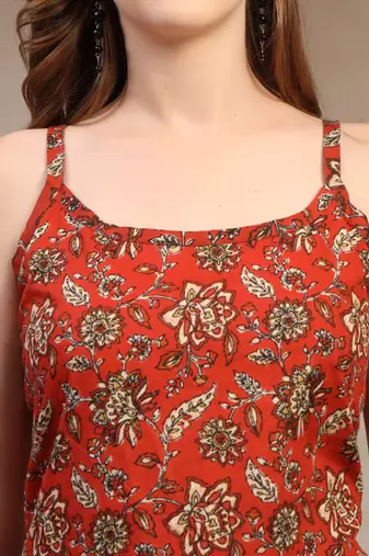 Red floral printed cotton flared top for women