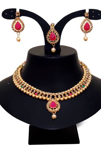 Maroon, green, and lct agate stone necklace set with earrings and maang tikka (gold plated)