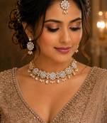White agate stone necklace set with earrings and maang tikka (gold plated)