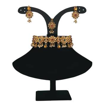 Maroon, green, and lct agate stone necklace set with earrings and maang tikka (gold plated) 3