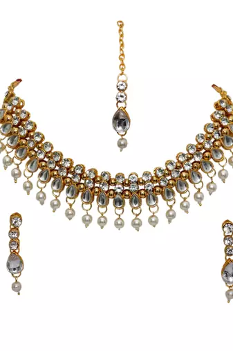 White agate stone necklace set with earrings and maang tikka (gold plated)