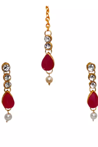 Maroon, green, and white agate stone necklace set with earrings and maang tikka (gold plated)