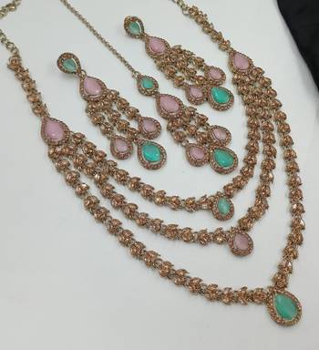Pink & pista color necklace set with earrings and maang tikka     agate stone, antique gold plating 2