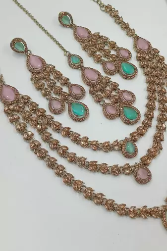 Pink & pista color necklace set with earrings and maang tikka – agate stone, antique gold plating