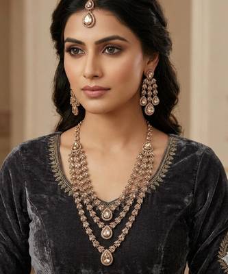 Champagne color necklace set with earrings and maang tikka     agate stone, antique gold plating 1