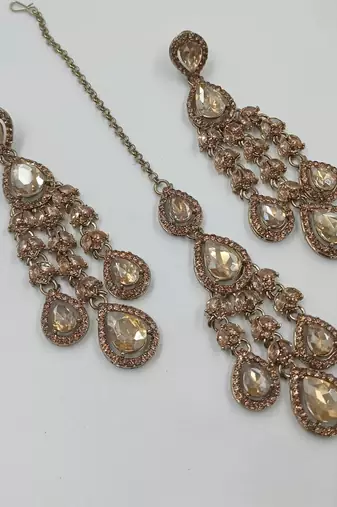 Champagne color necklace set with earrings and maang tikka – agate stone, antique gold plating