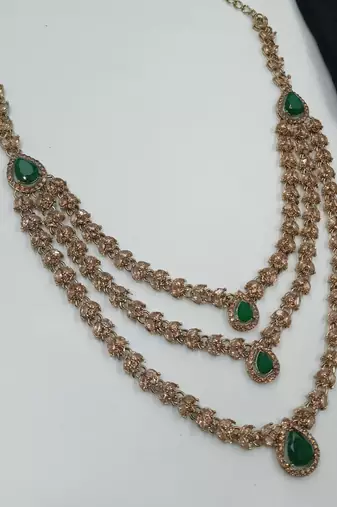Green color necklace set with earrings and maang tikka – agate stone, antique gold plating