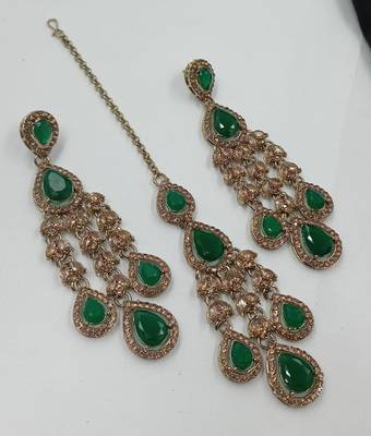 Green color necklace set with earrings and maang tikka     agate stone, antique gold plating 4