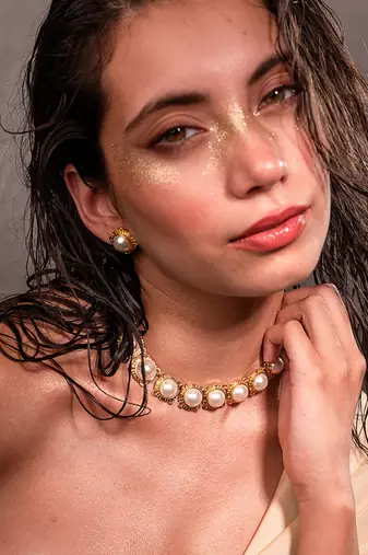 golden brass necklace set with pearl halo work