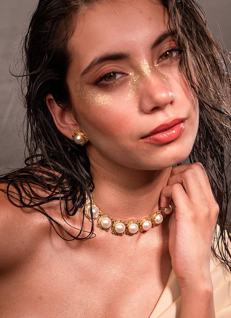 golden brass necklace set with pearl halo work
