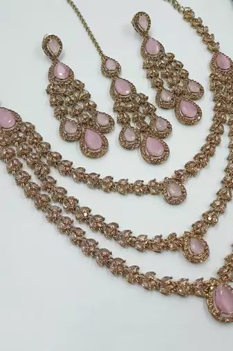 Baby pink color necklace set with earrings and maang tikka     agate stone, antique gold plating