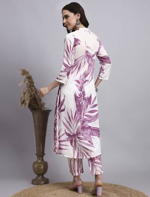 Women blue printed rayon kurta pant set 4