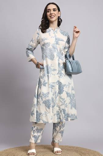 Women cream printed rayon kurta pant set