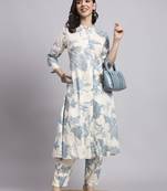 Women cream printed rayon kurta pant set