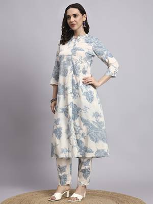 Women cream printed rayon kurta pant set 2