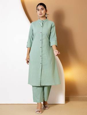 Women green plain katha kurta set 1