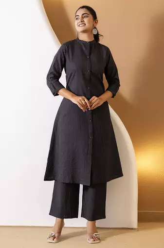 Women black plain katha kurta set
