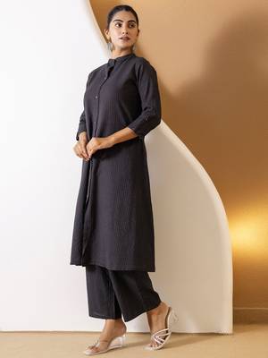 Women black plain katha kurta set 3