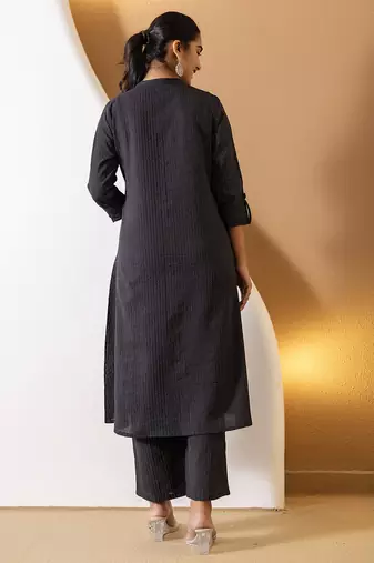 Women black plain katha kurta set