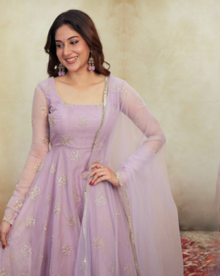 Lavender embroidered organza anarkali set 2