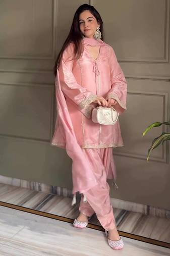 Graceful baby pink festive wear farshi salwar suit