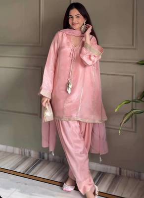 Graceful baby pink festive wear farshi salwar suit 2