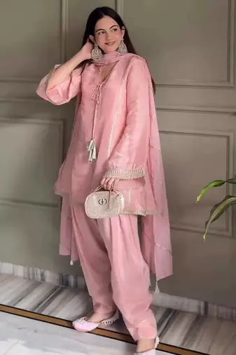 Graceful baby pink festive wear farshi salwar suit