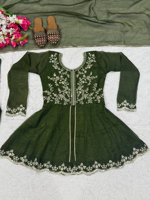 Bottle green embroidered frock-style kurta with palazzos & dupatta 5
