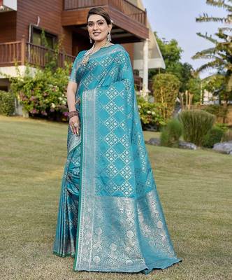 Teal zari woven art silk traditional saree with unstitched blouse 4