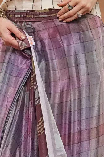 Purple checked  print silk blend regular saree