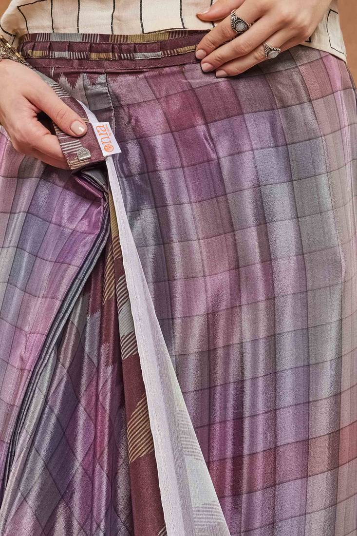 Purple checked  print silk blend regular saree