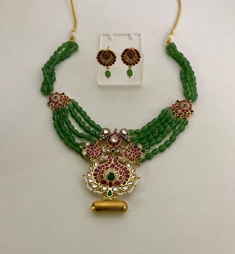 Emerald kundan floral necklace & earring set
