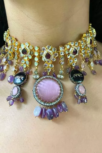 The leopard amethyst kundan set