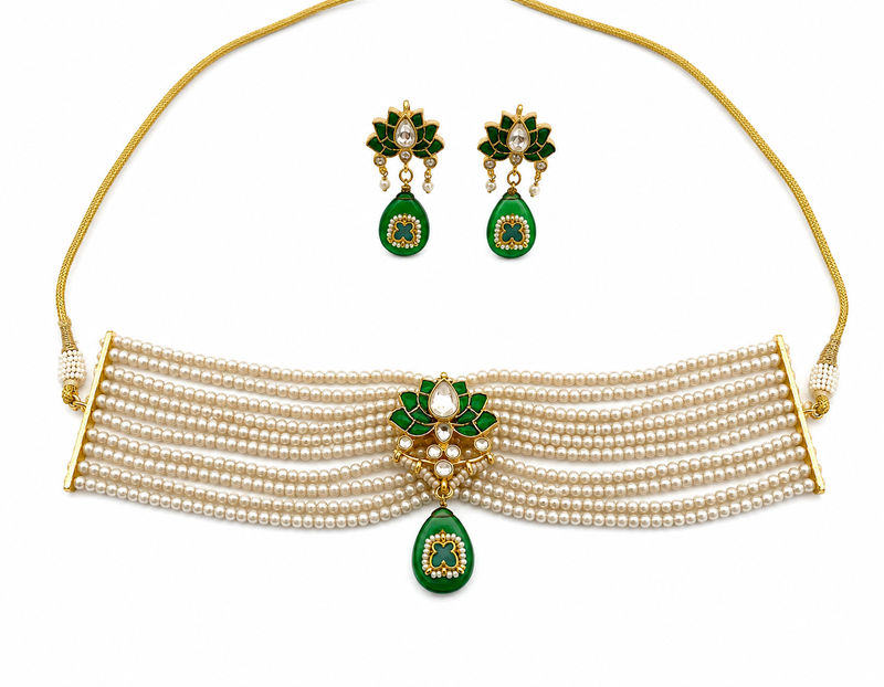 The emerald lotus kundan necklace & earring set