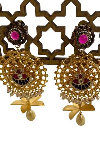 The gilded bloom kundan earrings